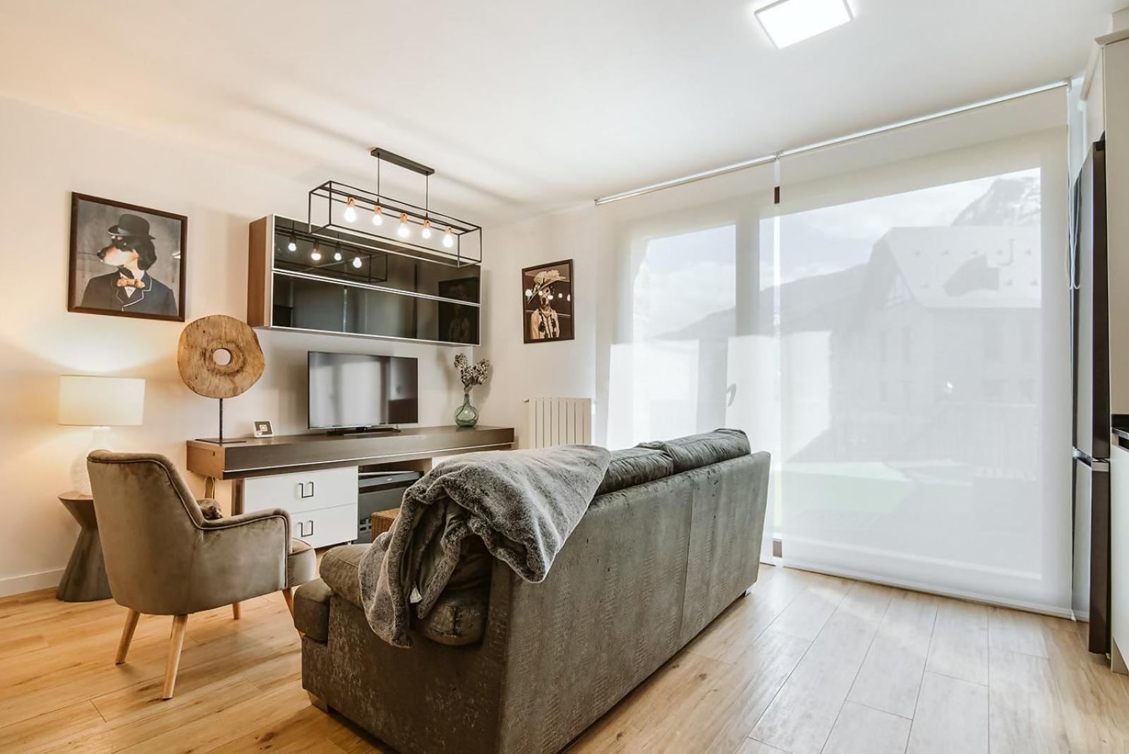 Casa Rosana Apartamento De Diseno Con Terraza Sallent de Gállego Extérieur photo