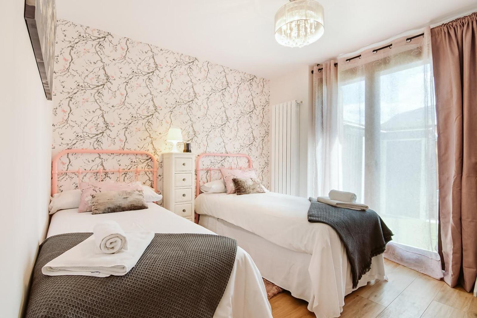 Casa Rosana Apartamento De Diseno Con Terraza Sallent de Gállego Extérieur photo